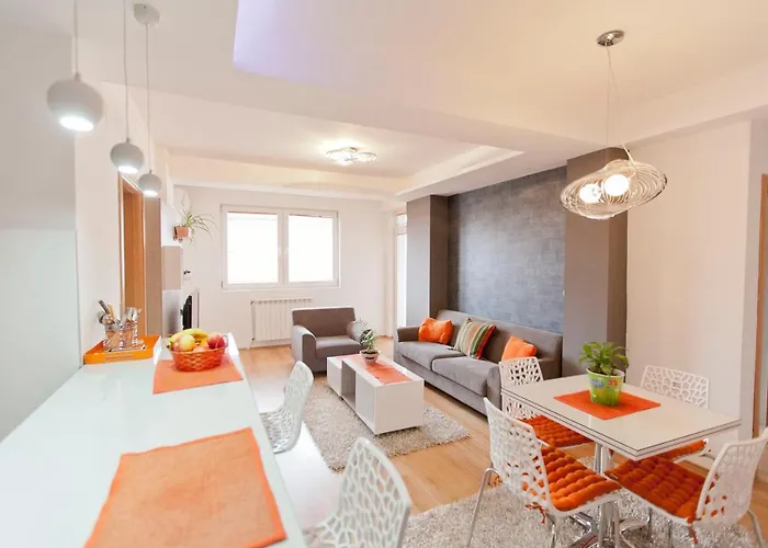 Orange Apartamento *